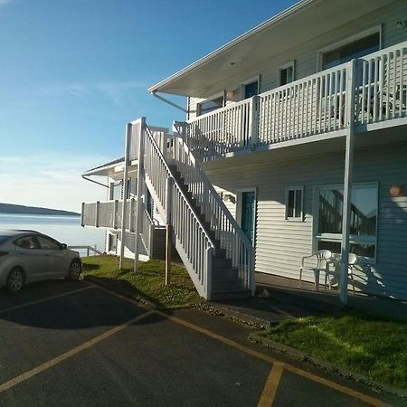 Hotel-Motel Fleur De Lys Perce Eksteriør bilde