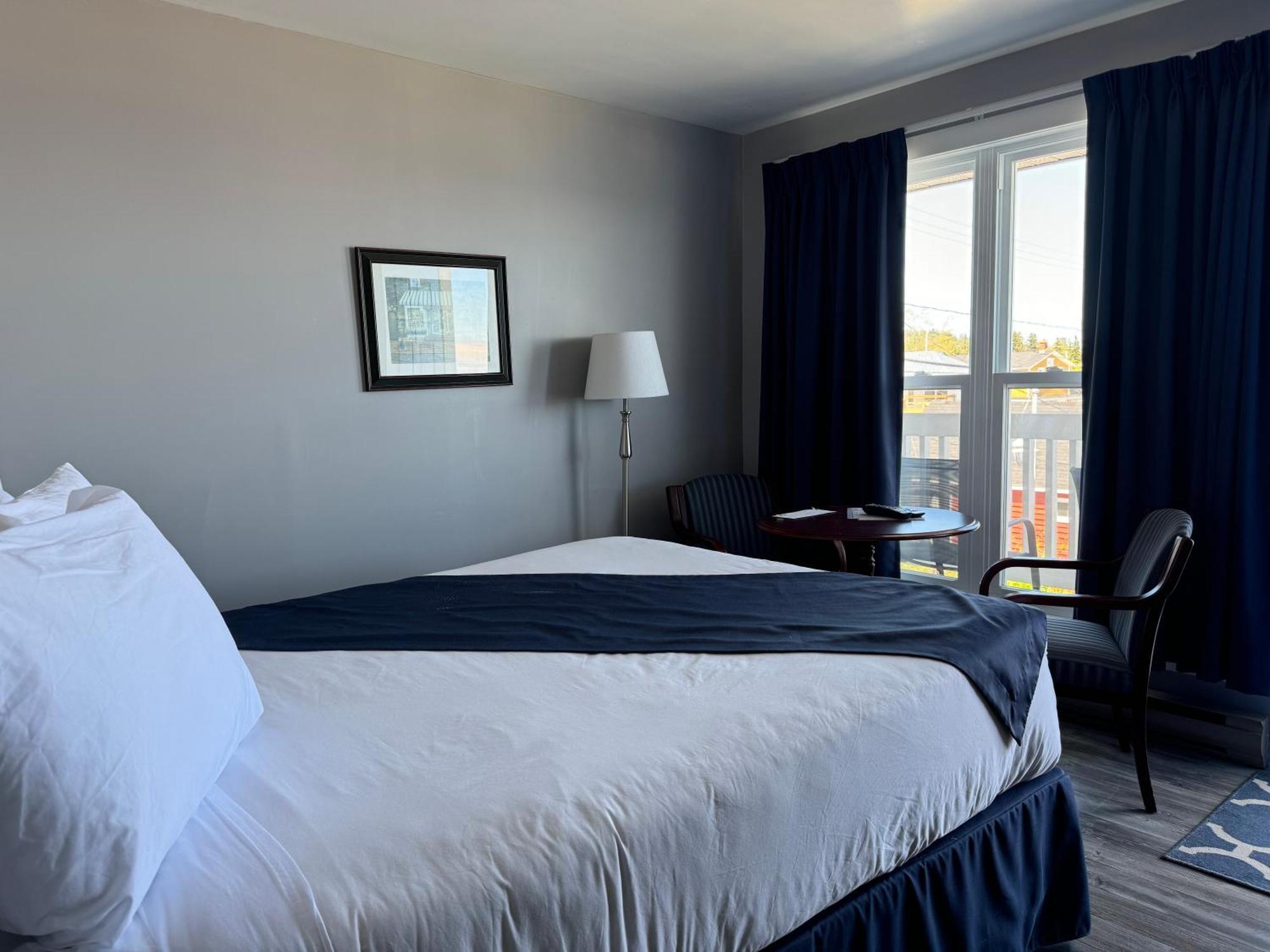 Hotel-Motel Fleur De Lys Perce Eksteriør bilde