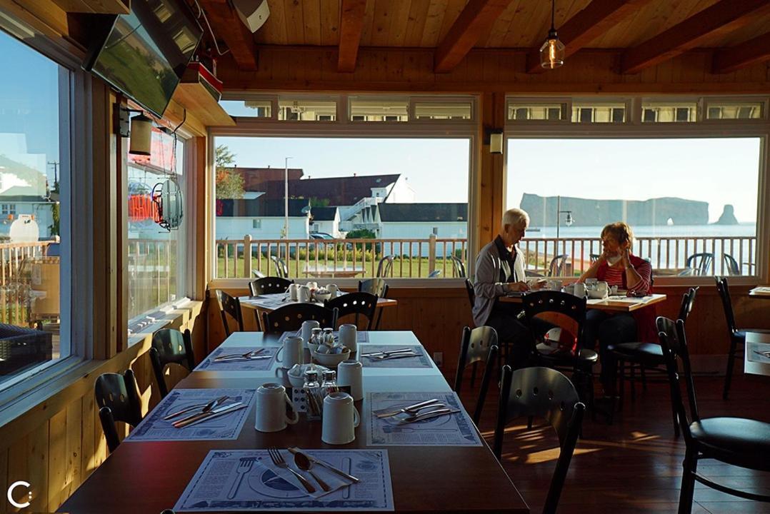 Hotel-Motel Fleur De Lys Perce Eksteriør bilde